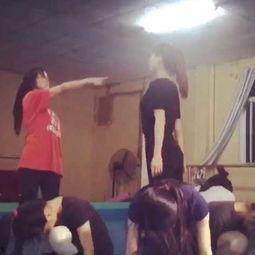 成人可爱简单的舞蹈视频,跟随可爱舞蹈视频，一起萌动舞动人生