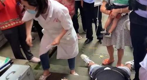 成人姐弟旅行拍照视频,姐弟同行旅行摄影集